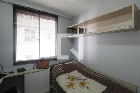 Quarto 1 de apartamento à venda com 3 quartos, 51m² em Mário Quintana, Porto Alegre