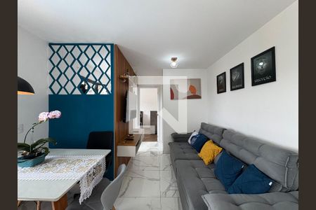 Sala de apartamento para alugar com 2 quartos, 45m² em Parque Oratório, Santo André