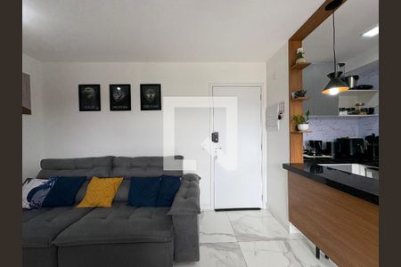 Sala de apartamento para alugar com 2 quartos, 45m² em Parque Oratório, Santo André