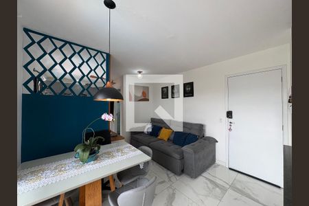 Sala de apartamento para alugar com 2 quartos, 45m² em Parque Oratório, Santo André