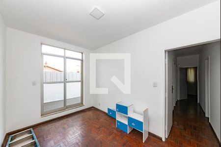 Sala 2 de casa para alugar com 3 quartos, 157m² em Caiçaras, Belo Horizonte