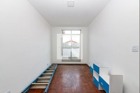 Sala 2 de casa para alugar com 3 quartos, 157m² em Caiçaras, Belo Horizonte