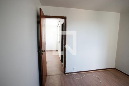 Quarto 1 de apartamento para alugar com 2 quartos, 39m² em Taquara, Rio de Janeiro
