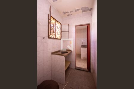 Banheiro de casa para alugar com 1 quarto, 40m² em Mutua, São Gonçalo