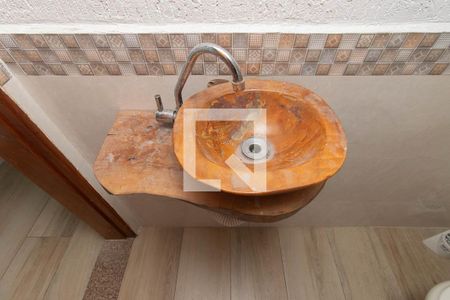 Lavabo de casa para alugar com 3 quartos, 320m² em Vila Isolina Mazzei, São Paulo