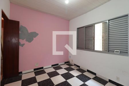 Quarto 2 de casa à venda com 2 quartos, 180m² em Vila Alzira, Santo André