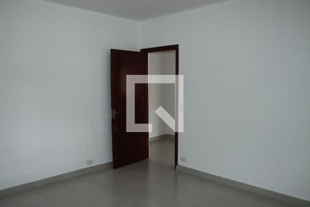 Casa para alugar com 2 quartos, 70m² em Jardim Arco-iris, Cotia