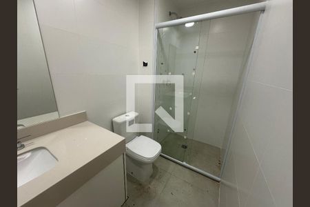 Banheiro da Suíte de apartamento para alugar com 1 quarto, 60m² em Alphaville Industrial, Barueri