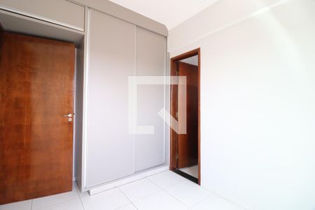 Quarto 1 - Suíte de apartamento para alugar com 3 quartos, 49m² em Chácaras Tubalina E Quartel, Uberlândia