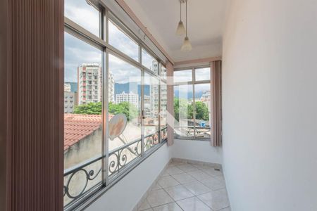 Sala de apartamento à venda com 2 quartos, 55m² em Vila Isabel, Rio de Janeiro