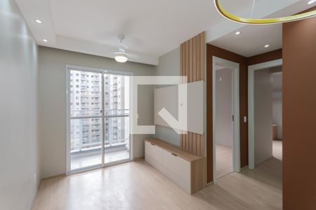 Sala de apartamento para alugar com 2 quartos, 35m² em Santo Cristo, Rio de Janeiro