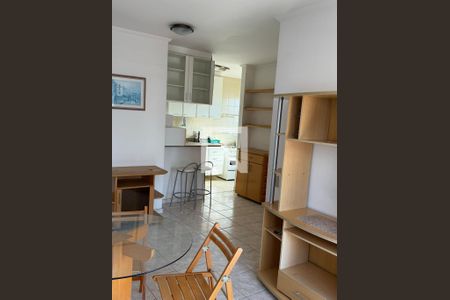 Apartamento à venda com 1 quarto, 49m² em Cambuí, Campinas