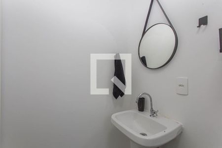 Banheiro de apartamento para alugar com 2 quartos, 53m² em Vila Nair, São Paulo