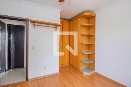 Quarto de apartamento para alugar com 3 quartos, 200m² em Sarandi, Porto Alegre