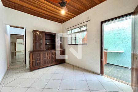 Sala de casa à venda com 3 quartos, 150m² em Vila da Saúde, São Paulo