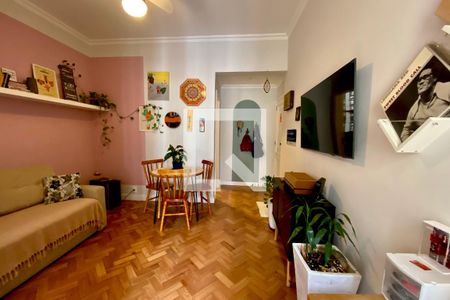 Sala  de apartamento à venda com 1 quarto, 50m² em Copacabana, Rio de Janeiro