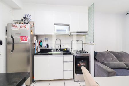 Sala/Cozinha de apartamento para alugar com 2 quartos, 32m² em Itaquera, São Paulo