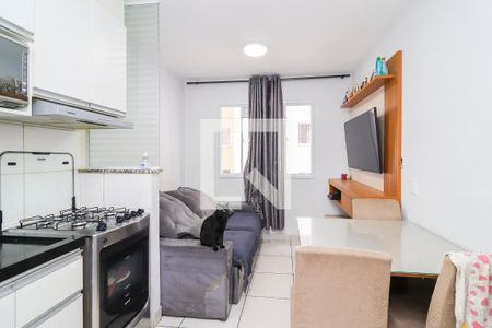 Sala/Cozinha de apartamento para alugar com 2 quartos, 32m² em Itaquera, São Paulo