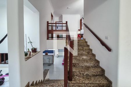 Corredor de casa à venda com 3 quartos, 313m² em Jardim Via Anchieta, São Bernardo do Campo