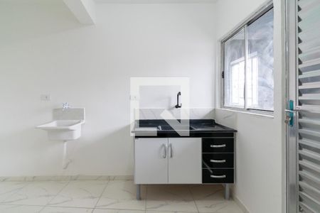 Sala/Cozinha de kitnet/studio para alugar com 1 quarto, 125m² em Cidade Domitila, São Paulo