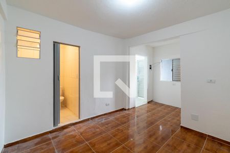Suíte  de kitnet/studio para alugar com 1 quarto, 125m² em Cidade Domitila, São Paulo
