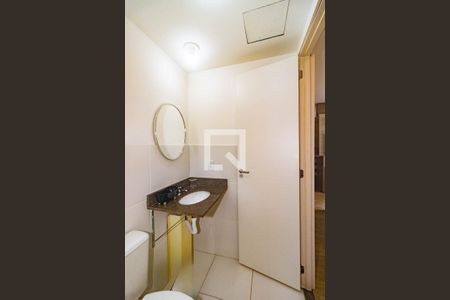 Banheiro do Quarto 1 de apartamento para alugar com 2 quartos, 65m² em Farrapos, Porto Alegre