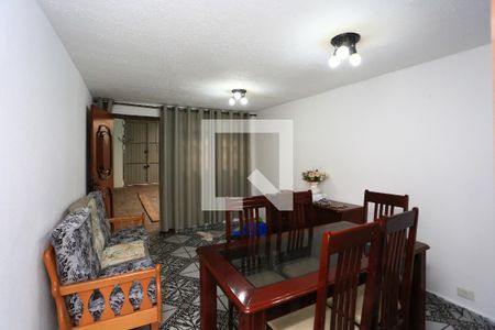 Sala de casa para alugar com 2 quartos, 70m² em Jardim Maria Duarte, São Paulo