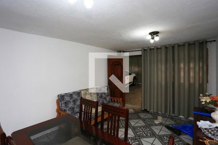 Sala  de casa para alugar com 2 quartos, 70m² em Jardim Maria Duarte, São Paulo