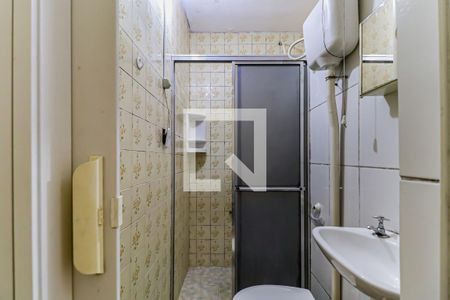 Banheiro de kitnet/studio para alugar com 1 quarto, 20m² em Jardim Pinheiros, São Paulo