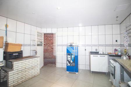 cozinha de casa à venda com 5 quartos, 300m² em Teresópolis, Porto Alegre