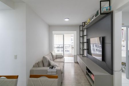 Sala/Cozinha/Área de Serviço  de apartamento à venda com 2 quartos, 63m² em Vila Guilhermina, São Paulo