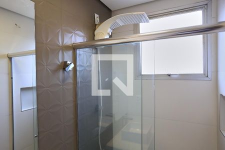 Banheiro da Suíte de apartamento para alugar com 3 quartos, 90m² em Santa Efigênia, Belo Horizonte