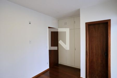 Suíte de apartamento para alugar com 3 quartos, 90m² em Santa Efigênia, Belo Horizonte