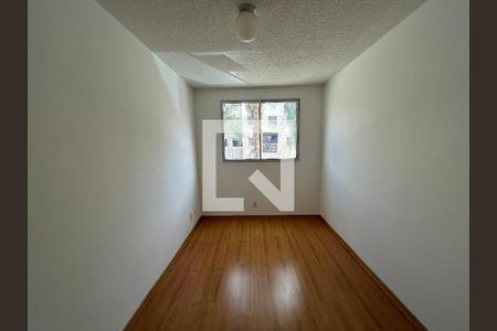 Quarto 1 de apartamento para alugar com 2 quartos, 40m² em Guadalupe, Rio de Janeiro