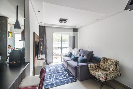 Sala de apartamento à venda com 2 quartos, 72m² em Jardim Tupanci, Barueri