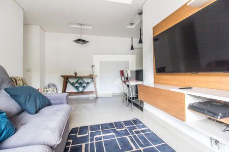 Sala de apartamento à venda com 2 quartos, 72m² em Jardim Tupanci, Barueri