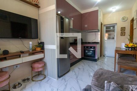 Sala e Cozinha de apartamento à venda com 2 quartos, 42m² em Vila Ré, São Paulo
