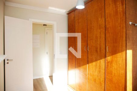 Quarto  de apartamento para alugar com 2 quartos, 58m² em Auxiliadora, Porto Alegre