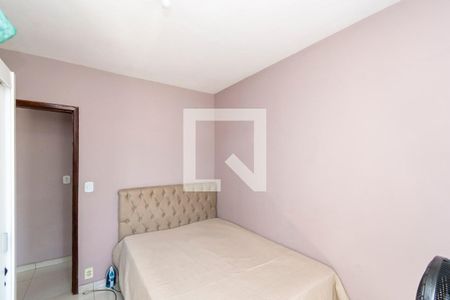 Quarto 1 de apartamento à venda com 3 quartos, 67m² em Olaria, Rio de Janeiro