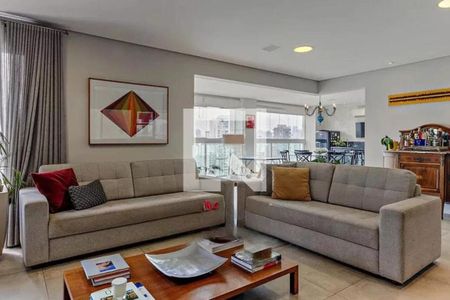 Apartamento à venda com 3 quartos, 210m² em Vila Olímpia, São Paulo