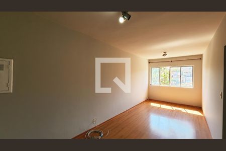 Sala de apartamento para alugar com 2 quartos, 99m² em Anhangabaú, Jundiaí