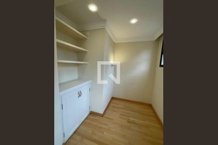 Foto 08 de apartamento à venda com 3 quartos, 209m² em Itaim Bibi, São Paulo