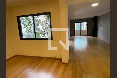 Foto 03 de apartamento à venda com 3 quartos, 209m² em Itaim Bibi, São Paulo