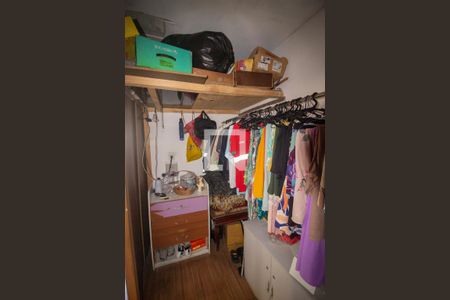 Closet da suíte de casa para alugar com 3 quartos, 370m² em Fonte Grande, Contagem