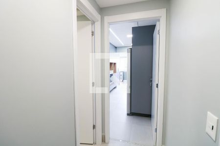 Hall de entrada de serviço de apartamento à venda com 3 quartos, 156m² em Jardim das Acacias, São Paulo