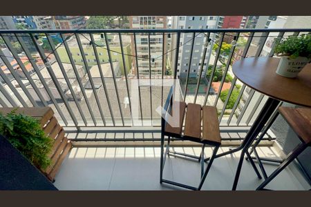 Varanda de kitnet/studio para alugar com 1 quarto, 26m² em Cerqueira César, São Paulo