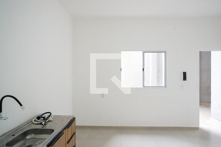 Sala e cozinha de casa para alugar com 1 quarto, 35m² em Olímpico, São Caetano do Sul