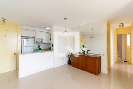 Sala de apartamento para alugar com 3 quartos, 70m² em Vila Lucia, São Paulo