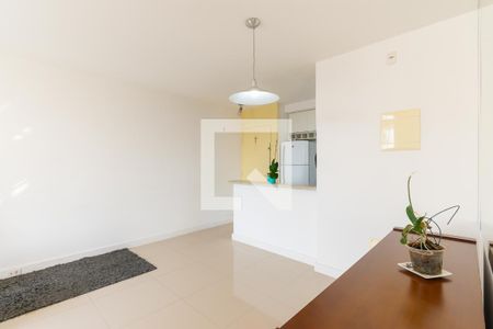 Sala de apartamento para alugar com 3 quartos, 70m² em Vila Lucia, São Paulo