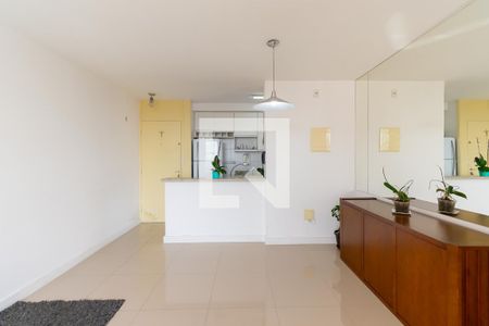 Sala de apartamento para alugar com 3 quartos, 70m² em Vila Lucia, São Paulo